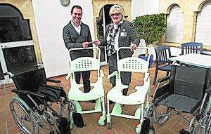 Donan material para los pacientes de La Pedrera