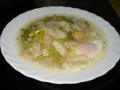 SOPA DE ESPARRAGOS (4 personas)