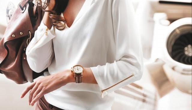 Primera Clase en versión femenina con Breitling