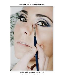 Clase de automaquillaje de LUJO en Madrid.