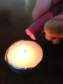 Cómo reparar una barra de labios rota