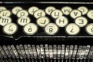 3127718-maquina-de-escribir-antigua-cirilico
