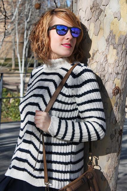 Look Navy + botas XXL+ gafas espejo
