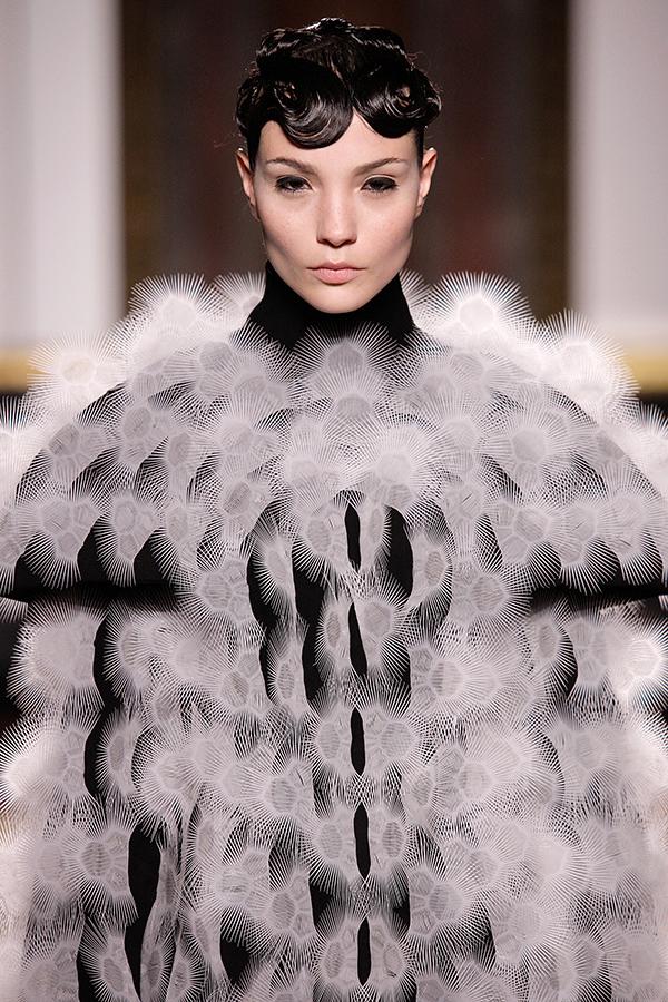 Iris Van Herpen y Chanel Couture 2013