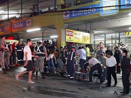 Brasil: Incendio en discoteca deja al menos 232 muertos