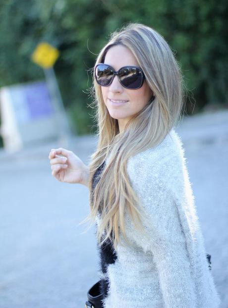 UPS... IN SNEAKERS AGAIN