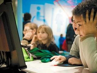 ¿Cómo explicarles a nuestros hijos los peligros de la pornografía?