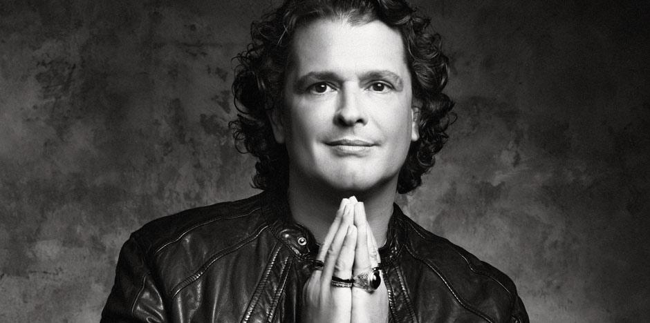 Carlos Vives Michel Teló estrenan 'Como gusta cuerpo'