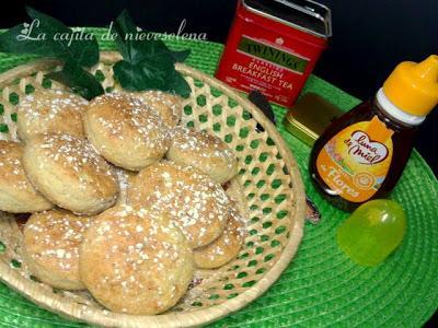 Scones al aroma de azahar con miel