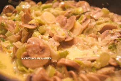 APIO CON PUERROS Y SETAS