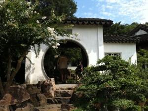 LAS DIRECTIVAS TAMBIÉN PUEDEN TENER CORBATA