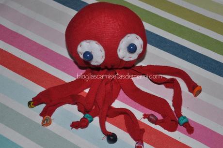 DIY: un pulpo de tela DIY pulpo tela 10