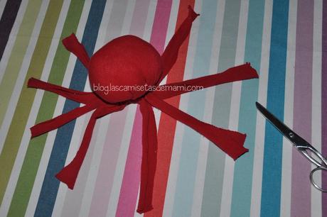 DIY: un pulpo de tela DIY pulpo tela 7