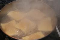 Raviolis caseros rellenos de marisco