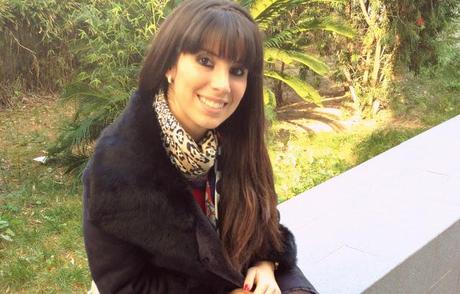 Hoy no pasamos frío- Abrigo de pelo azul marino