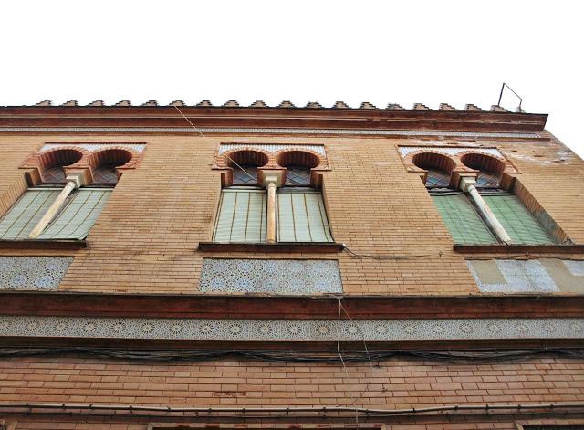 Una subcentral de Catalana del Gas y Electricidad.