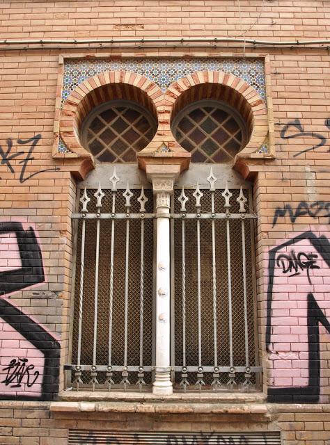 Una subcentral de Catalana del Gas y Electricidad.