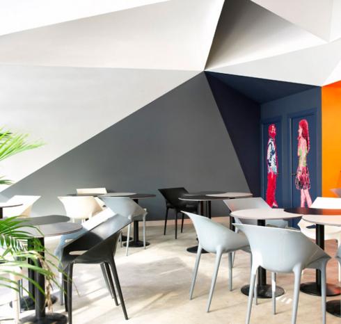 Geometric walls painted 4