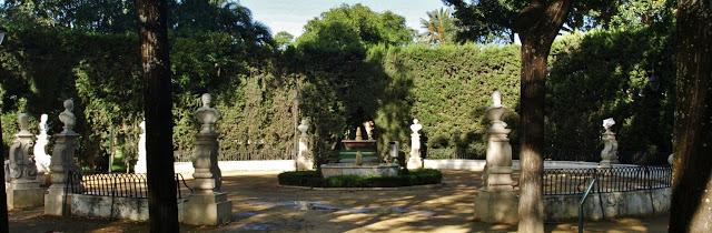Los bustos romanos de la Glorieta de Haití.