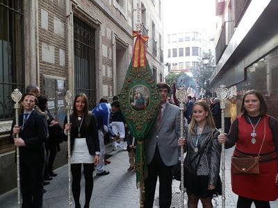 El Grupo Joven en la procesión del Niño Jesús de Praga de la Colegial del Santo Ángel.