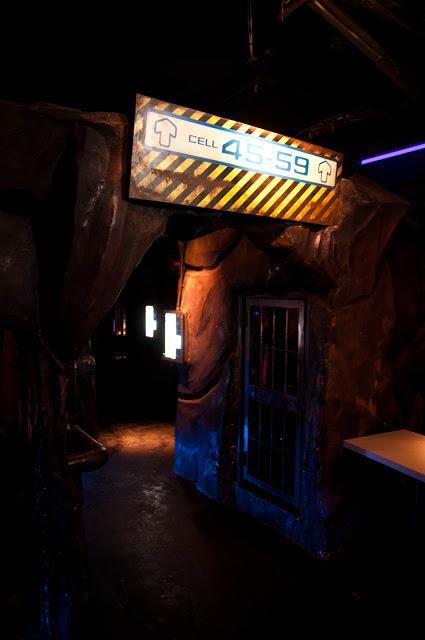 Cenando en una carcel