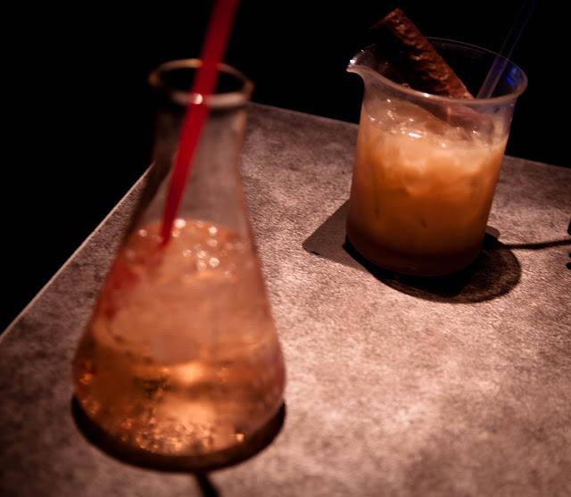 Cenando en una carcel