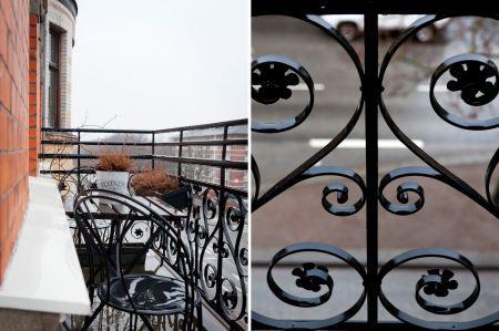 techos altos suelos de madera espigada muebles de diseño molduras de escayola mezcla estilos decoración mezcla de estilos de mobiliario ladrillo visto en la cocina interiorismo nórdico interiores nórdicos interiores escandinavos grandes ventanales estilo nórdico y escandinavo muebles y accesorios estilo nórdico diseño de interiores detalles arquitectónicos y de obra decoración interiores decoración ecléctica cojines bonitos decoración blog interiorismo blog interiores blog decoracoración blog decoración nórdica altas puertas de doble hoja en madera blanca 