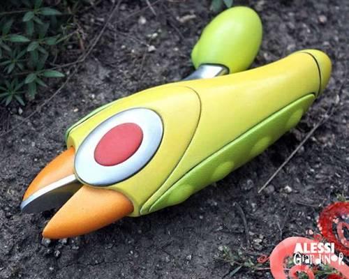 tijera-de-podar-con-forma-de-loro