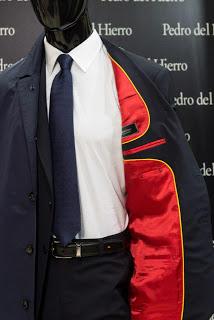 PEDRO DEL HIERRO de nuevo con la roja