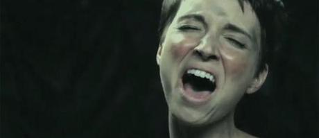 las-razones-cantadas-por-la-que-anne-hathaway-ganara-el-oscar