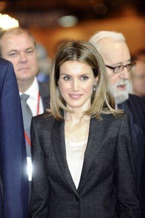Dña. Letizia luce nuevo corte de pelo en Fitur Dña. Letizia luce nuevo corte de pelo en Fitur