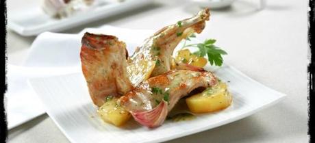 Conejo al ajillo Conejo al ajillo