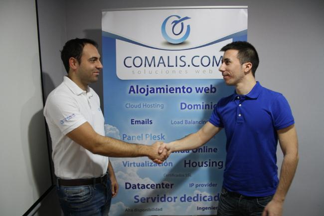 Comalis colabora con Wuaku