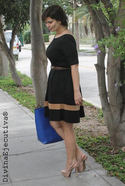 marrón primero Compasión Look del día: Vestido Negro con vuelo - Paperblog