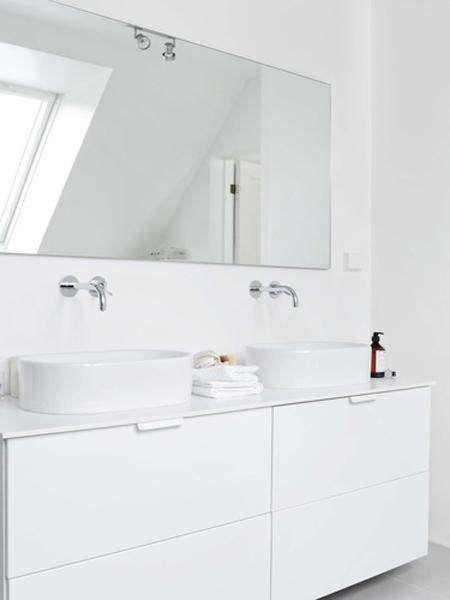 vitra decoración suelos de Dinesen suelo de madera de diseño de lujo sillas Gubi 5 sillas eames puro estilo nórdico decoración puro estilo nórdico muebles de ikea muebles de diseño nórdico muebles de diseño italianos muebles de diseño americanos mesa Cicognino los electrodomésticos de Gaggenau las sillas LC1 de Le Corbusier lámparas de diseño fritz hansen decoración el sillón PK22 de Poul Kjærholm para Fritz Hansen diseño de interiores decorar casas decoración supercasas super casas decoración muebles de diseño decoración minimalista salón cocina decoración en blanco decoración de interiores cocina de Bulthaup casas con grandes ventanales decoración blog interiorismo blog interiores blog estilo nórdico blog decoración 