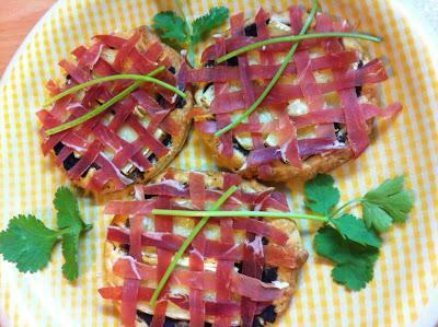 Tartaletas De Serrano Y Camembert