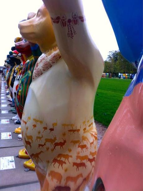 París en Octubre. United Buddy Bears en la Torre Eiffel