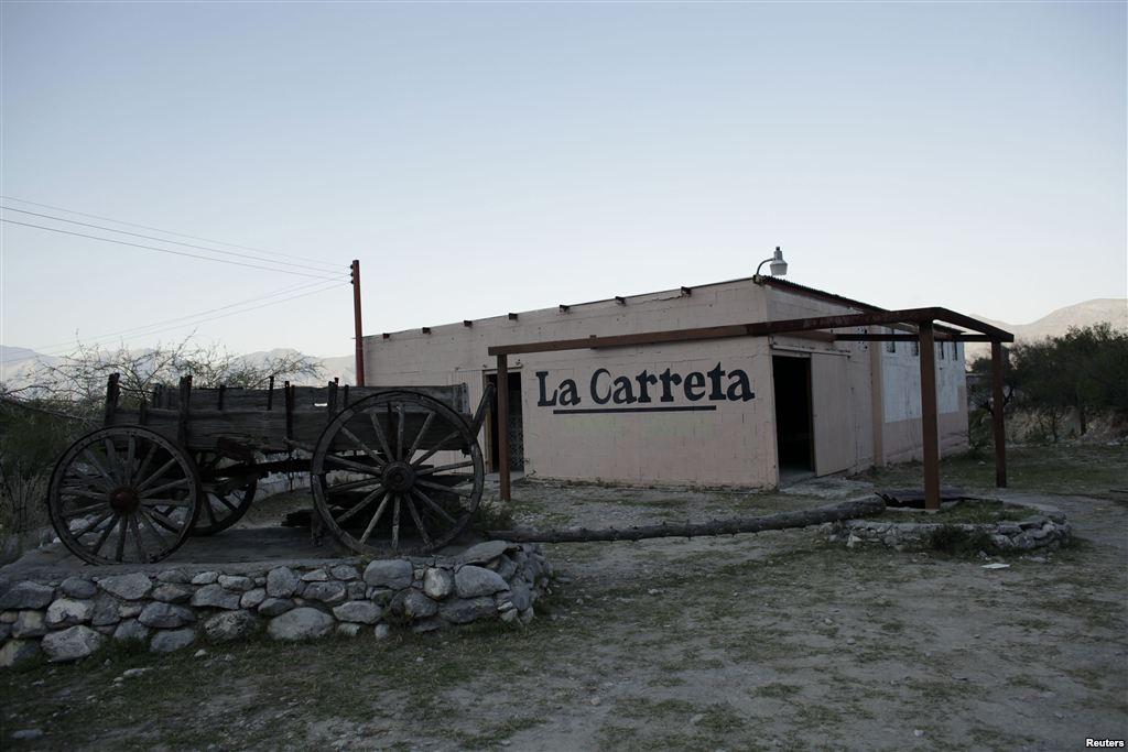bar La Carreta, Grupo musical Kombo Kolombia