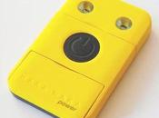 Carga dispositivo móvil mediante energía solar WakaWaka