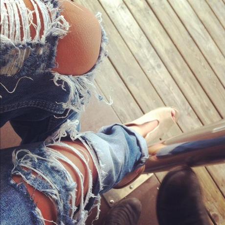 RIPPED DENIM