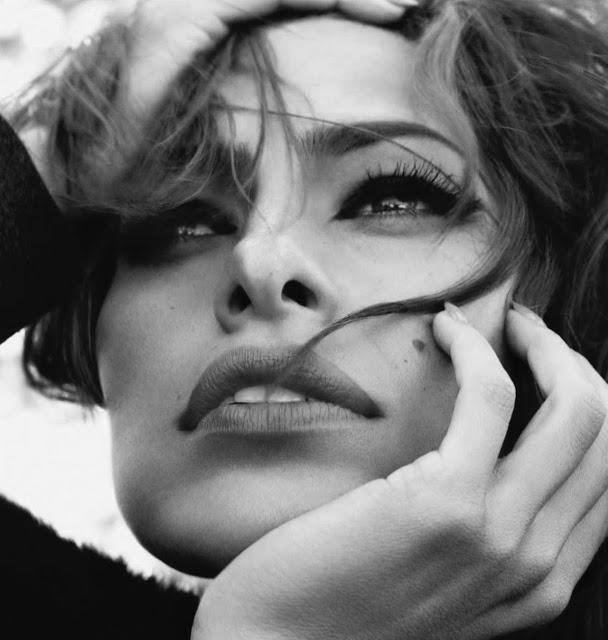 BELLEZAS EN BLANCO Y NEGRO