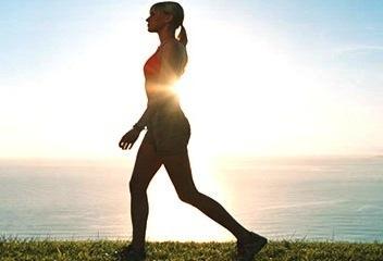 Los beneficios para la salud de caminar en forma diaria