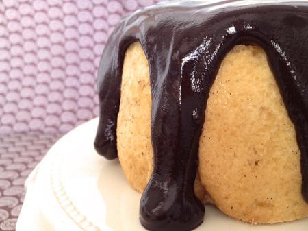 tarta para 4 personas recetas delikatissen recetas blog receta postres en frío receta postre sin horno receta fácil postre cremoso receta fácil de tarta receta fácil de charlotte charlota receta fácil receta casera tarta postres rápidos y fáciles postres fáciles postres con mascarpone postres con ganache de chocolate postres con bizcocho de soletilla Mini   Charlotte de vainilla y chocolate gastro blog como preparar una charlotte como preparar ganache de chocolate blog recetas repostería blog recetas postres blog gastronomía dulce 