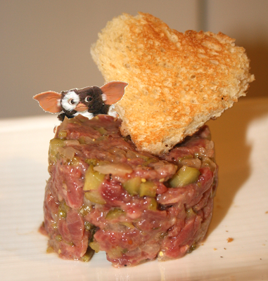 Un Caníbal o Steak tartare, a cambio de una reparación Un Caníbal o Steak tartare, a cambio de una reparación