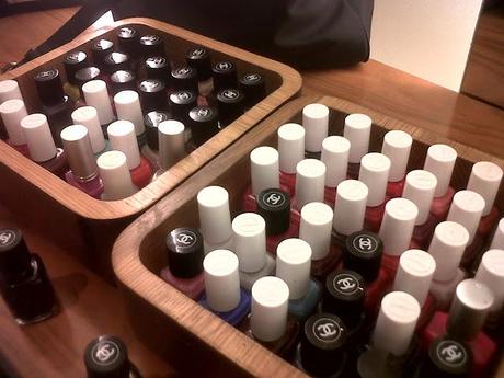 Burgundy en mi manicura:I ♥ Le Vernis Nail Colour Rouge Noir Chanel Burgundy en mi manicura:I ♥ Le Vernis Nail Colour Rouge Noir Chanel