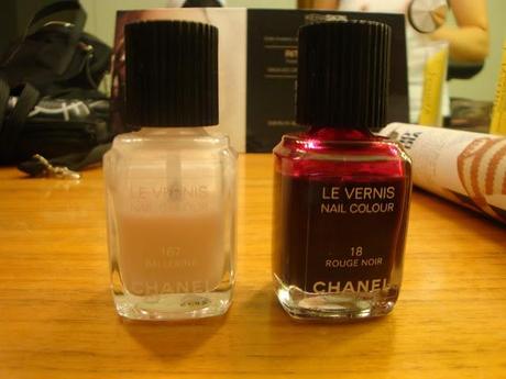 Burgundy en mi manicura:I ♥ Le Vernis Nail Colour Rouge Noir Chanel Burgundy en mi manicura:I ♥ Le Vernis Nail Colour Rouge Noir Chanel