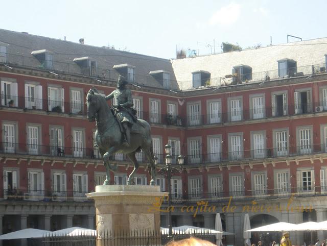 Madrid en tres plazas y algunas curiosidades
