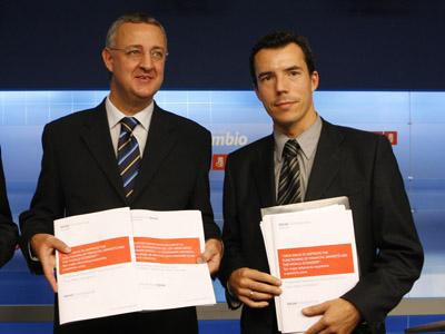 Las diferentes caras de  Amy Martin, Mongolia y la otra cara del PP.