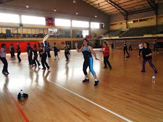 IND COMIENZA ESCUELA FORMATIVA DE ATLETISMO EN LA REMODELADA PISTA DEL ESTADIO FISCAL