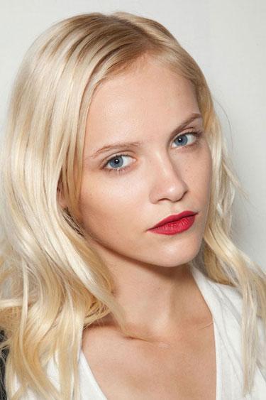 Tendencias primavera/verano 2013: maquillaje, uñas, peinados. Tendencias primavera/verano 2013: maquillaje, uñas, peinados.